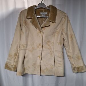 Elegant Floral Teddy Jacket